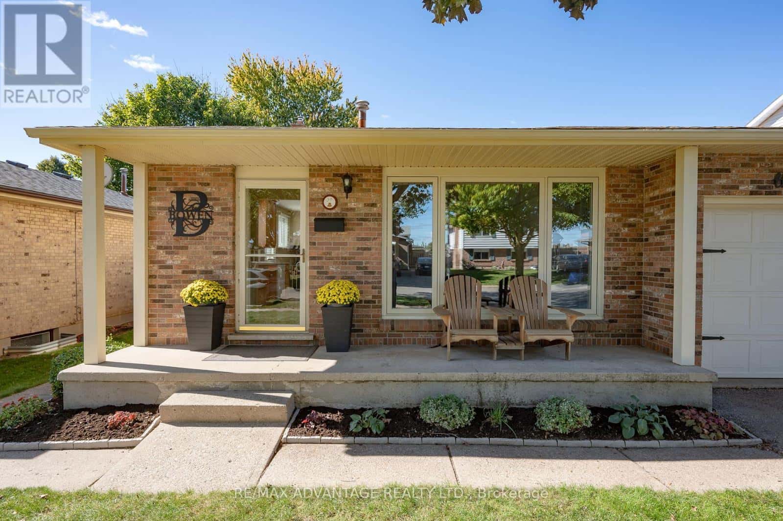 39 LYSANDA AVENUE — London South (South T), Ontario - Photo 5 of 41