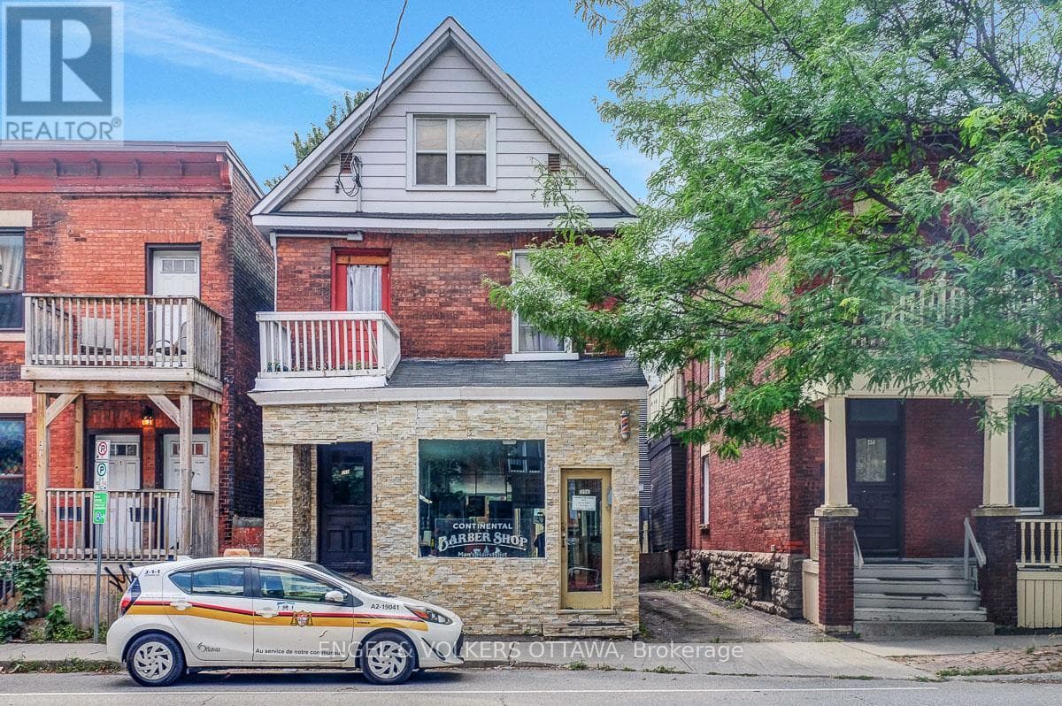 258 KENT STREET — Ottawa, Ontario - Main photo