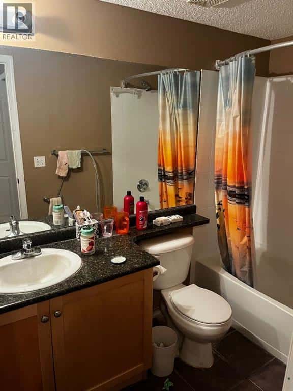 2112, 2518 Fish Creek Boulevard SW — Calgary, Alberta - Photo 5 of 8