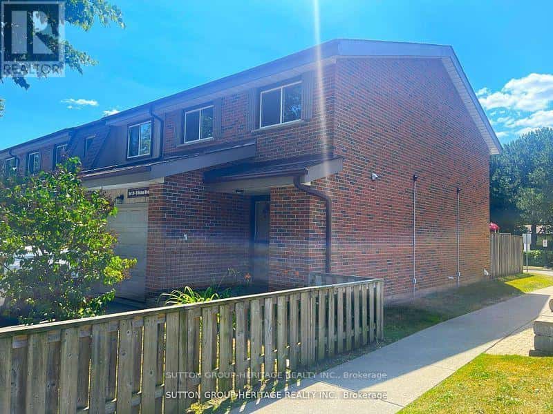 39 - 9 MICHAEL BOULEVARD — Whitby (Lynde Creek), Ontario - Photo 2 of 11