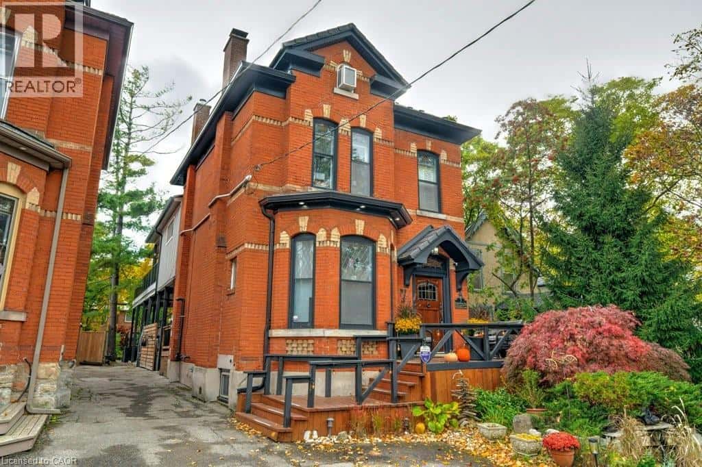 7 HOMEWOOD Avenue — Hamilton, Ontario - Photo 2 of 50