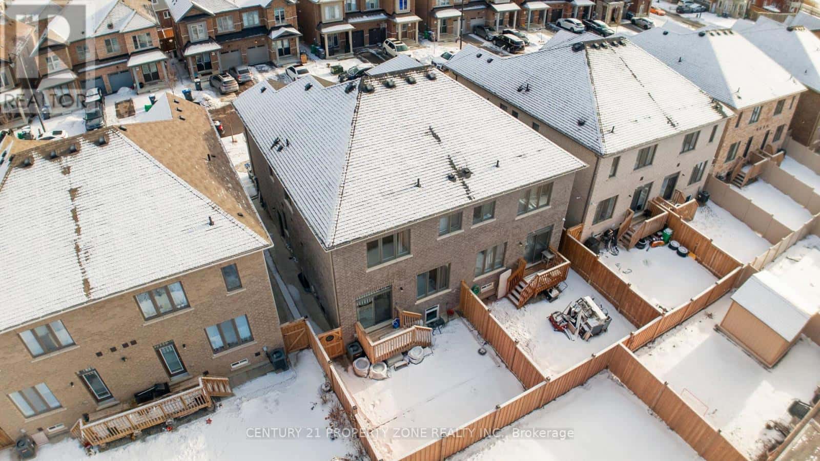 118 EMERALD COAST TRAIL — Brampton (Northwest Brampton), Ontario - Photo 3 of 48