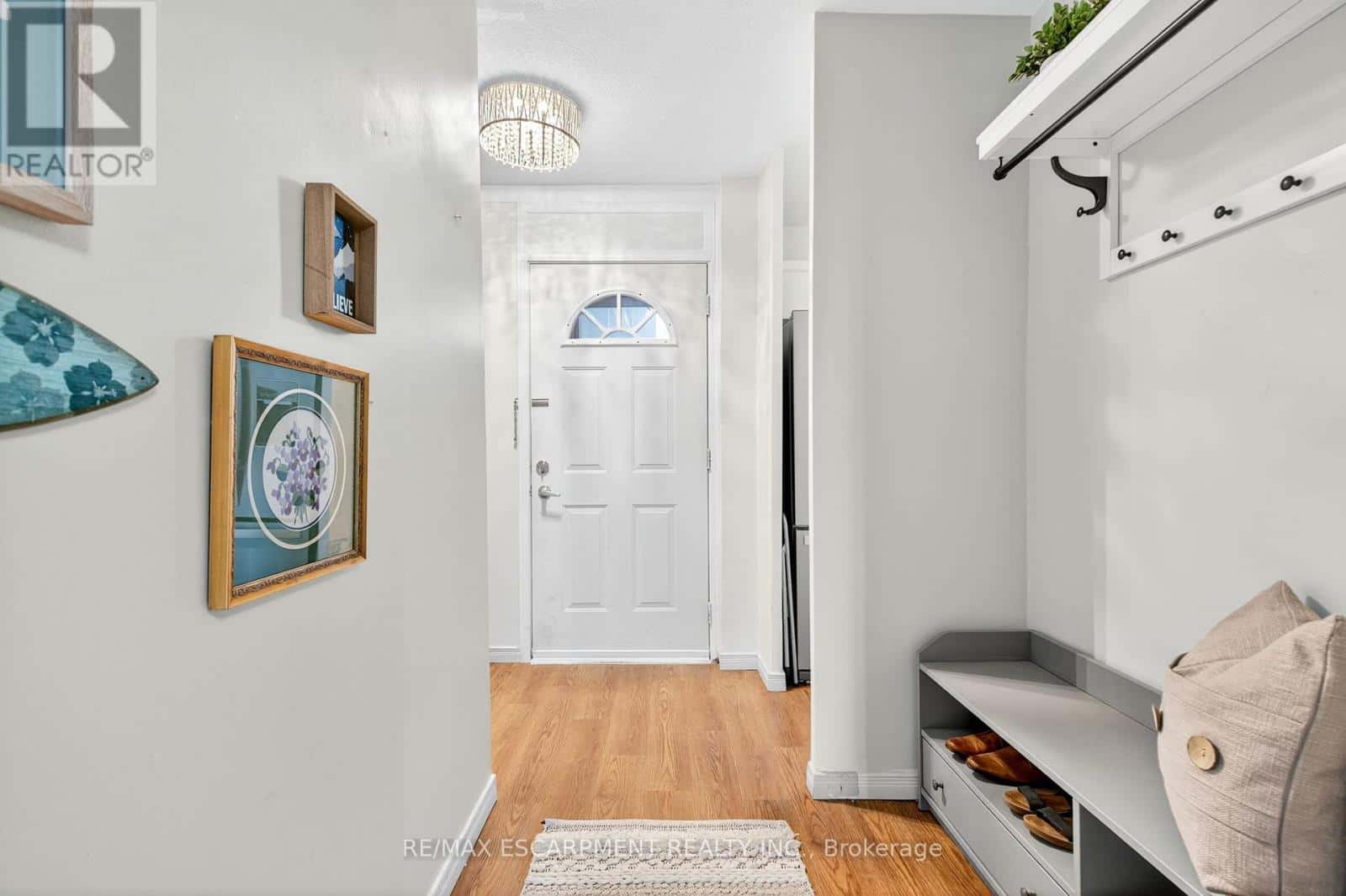 320 - 350 QUIGLEY ROAD — Hamilton (Vincent), Ontario - Photo 2 of 36