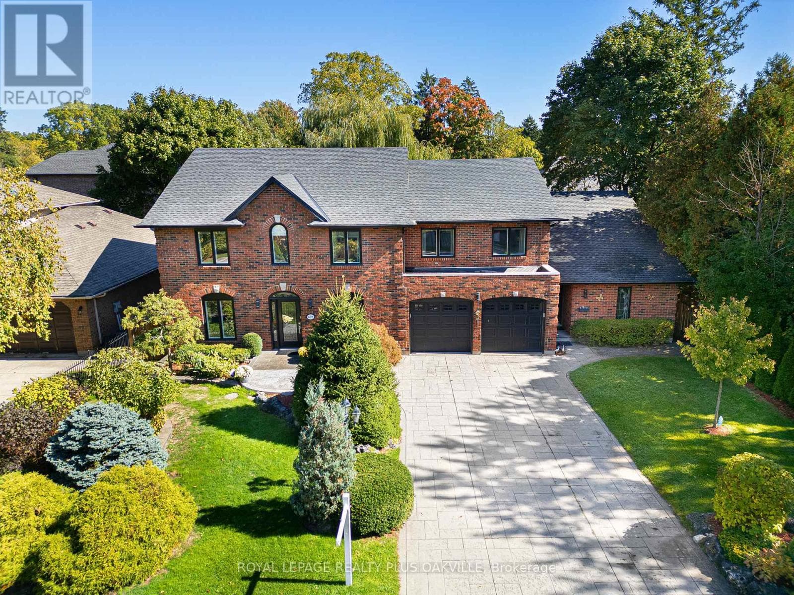 679 GREENRAVINE DRIVE — Hamilton (Ancaster), Ontario - Main photo