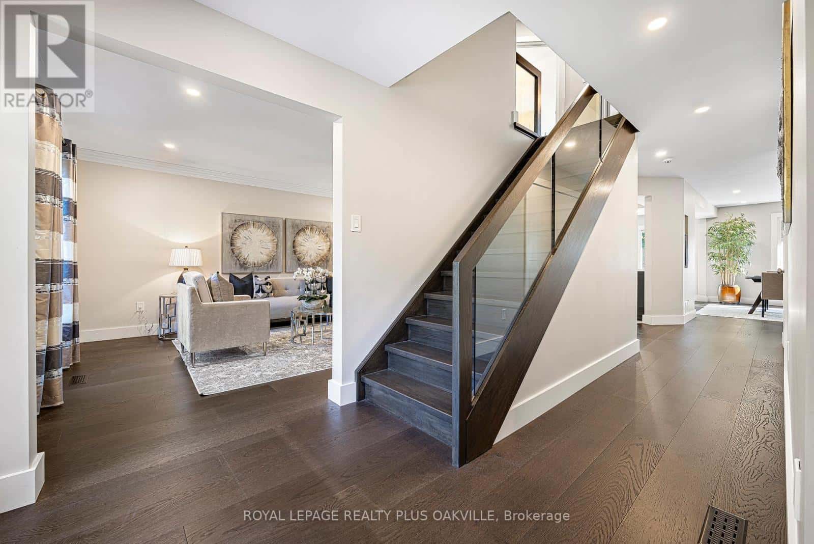 679 GREENRAVINE DRIVE — Hamilton (Ancaster), Ontario - Photo 3 of 50