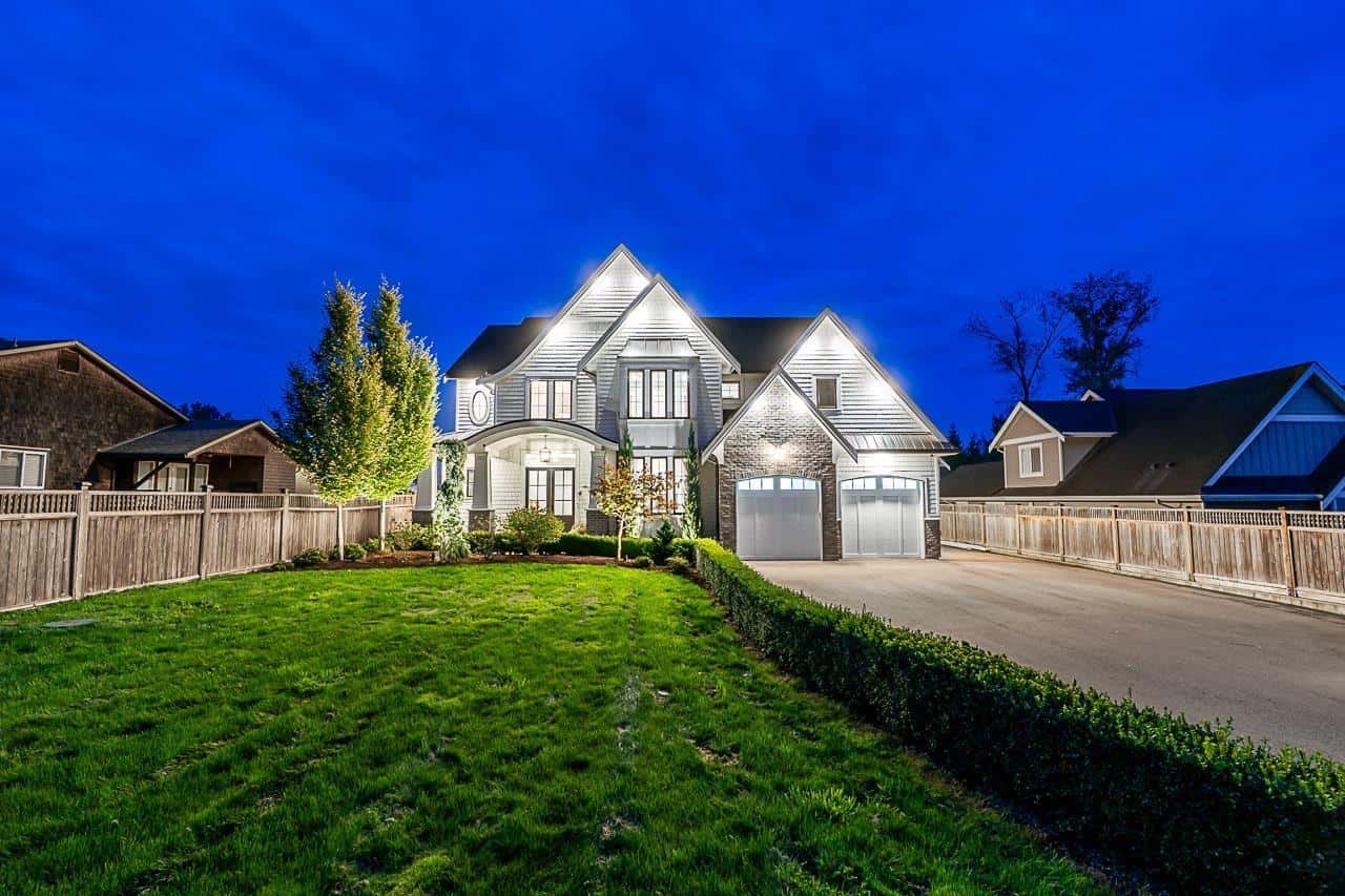 1130 216 STREET — Langley, British Columbia - Photo 2 of 40