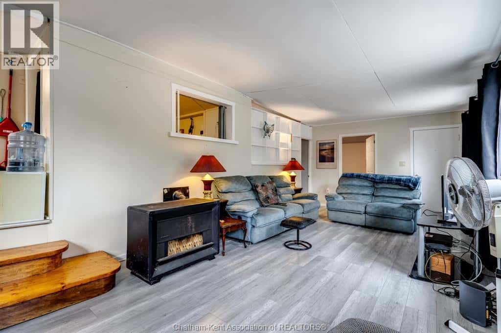 11373 Bowman AVENUE — Rondeau Park, Ontario - Photo 5 of 34