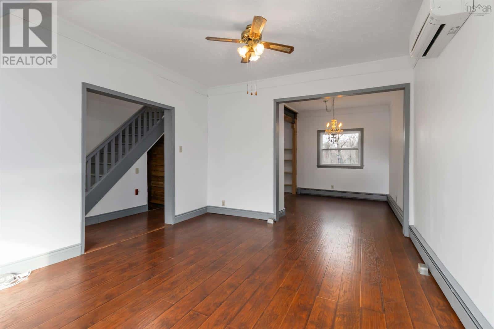 22 Rodney Road — Dartmouth, Nova Scotia - Photo 5 of 50