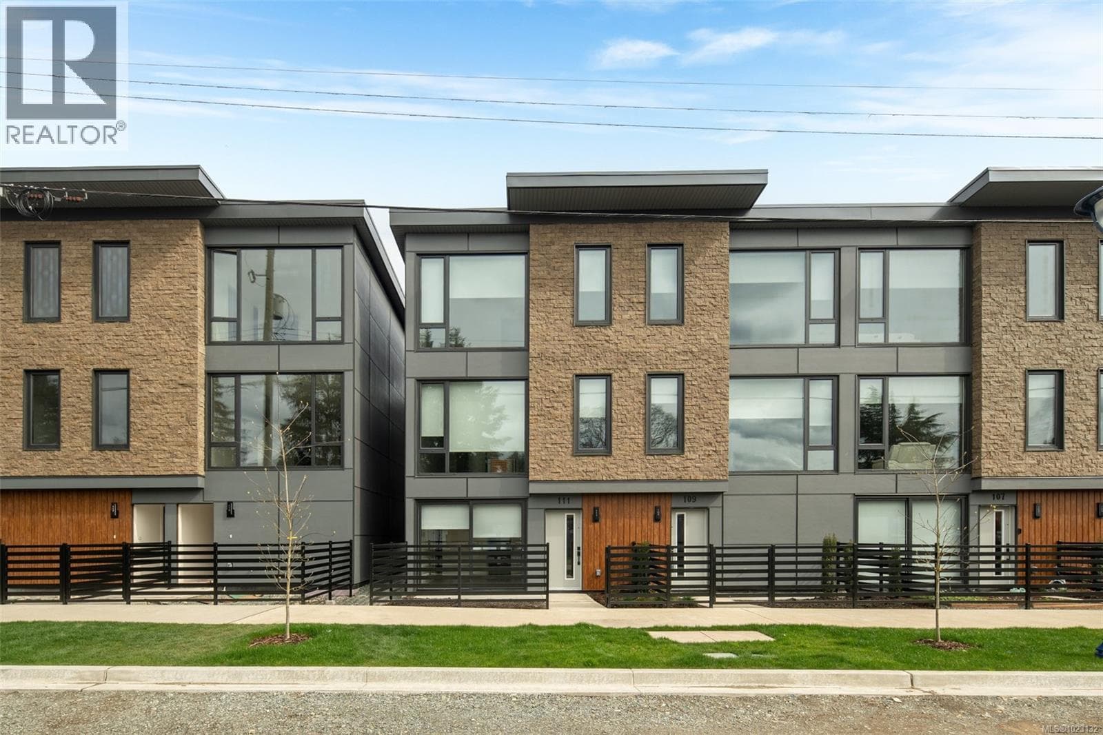 117 2841 Knotty Pine Rd — Langford, British Columbia - Main photo