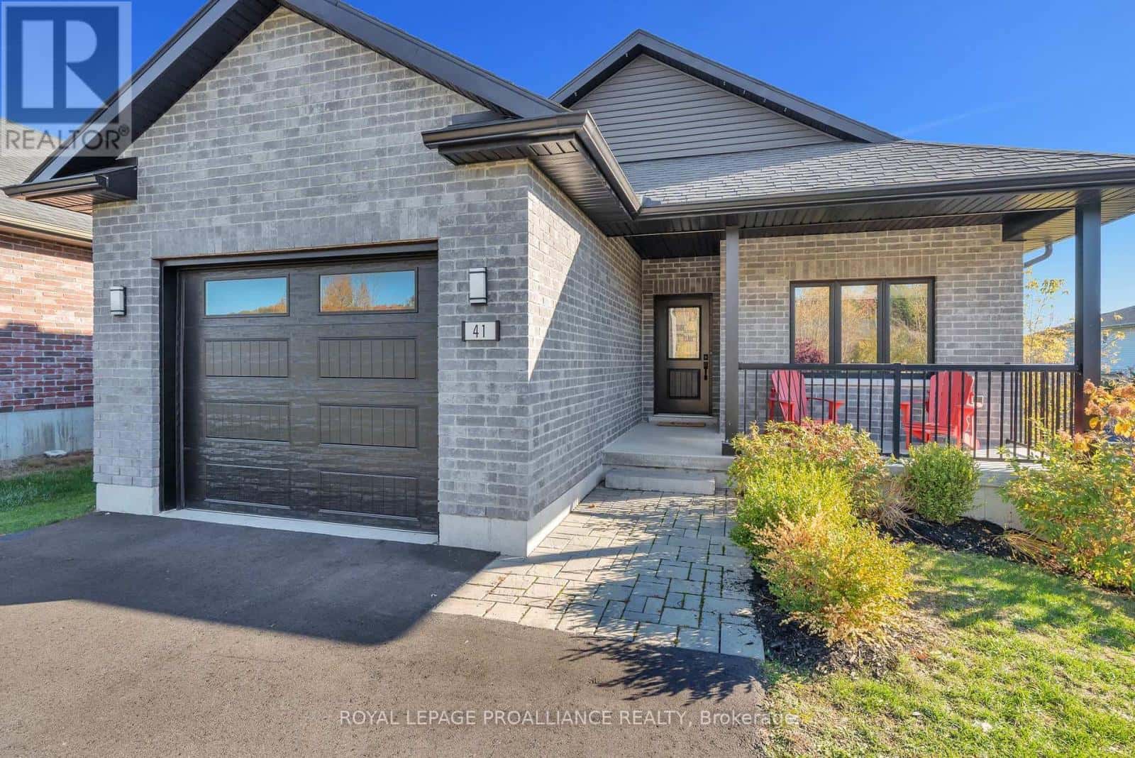 41 SINGLETON STREET — Brighton, Ontario - Photo 2 of 36