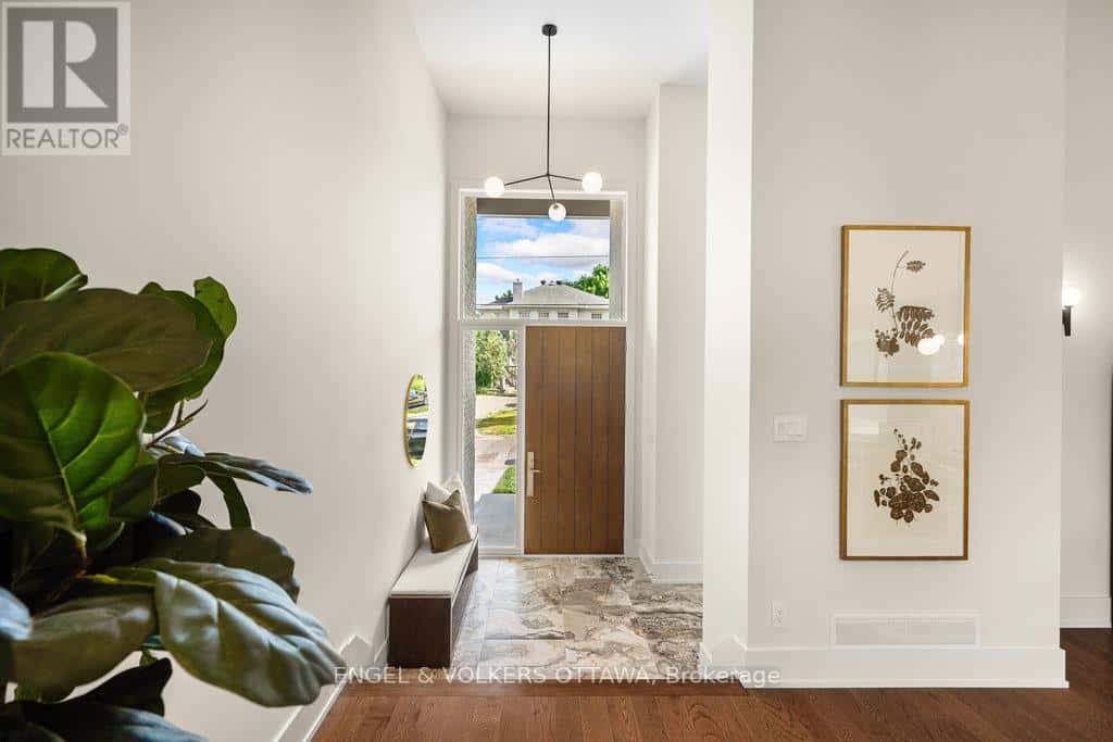 291 BILLINGS AVENUE — Ottawa, Ontario - Photo 5 of 47