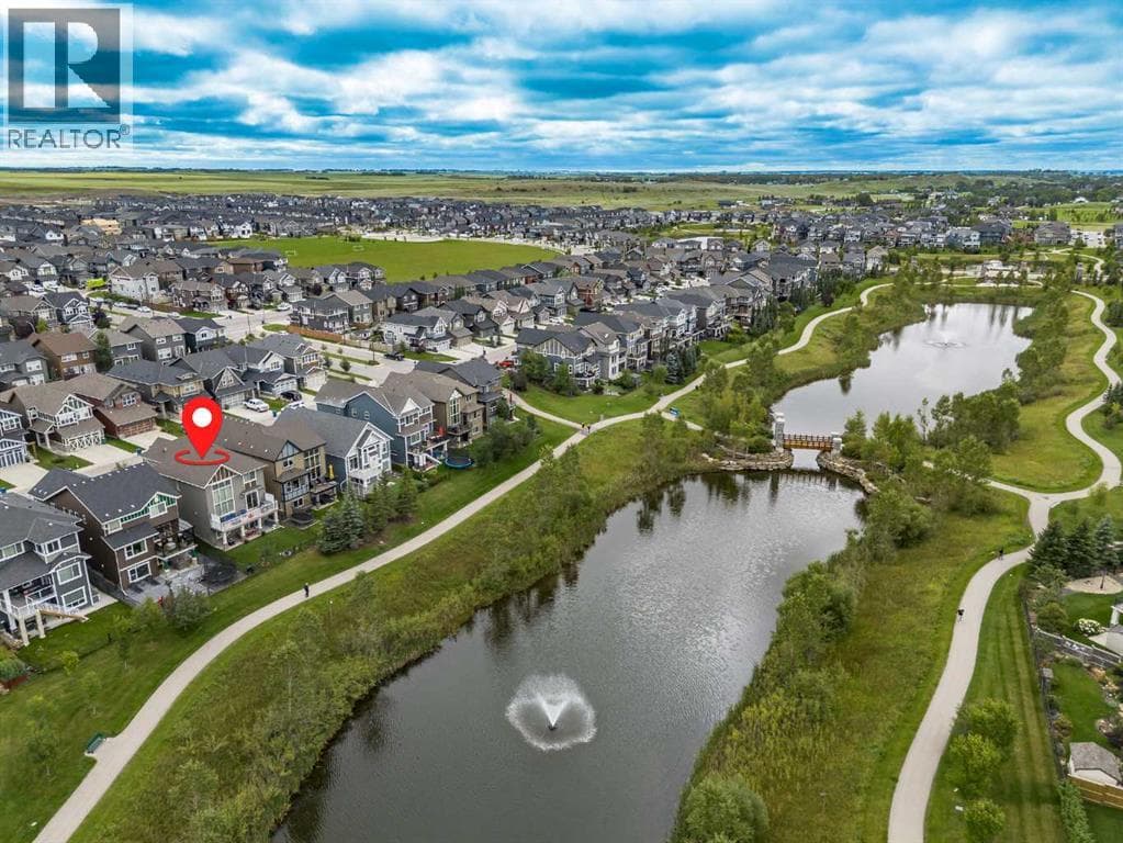 225 Kingsmere Cove SE — Airdrie, Alberta - Main photo