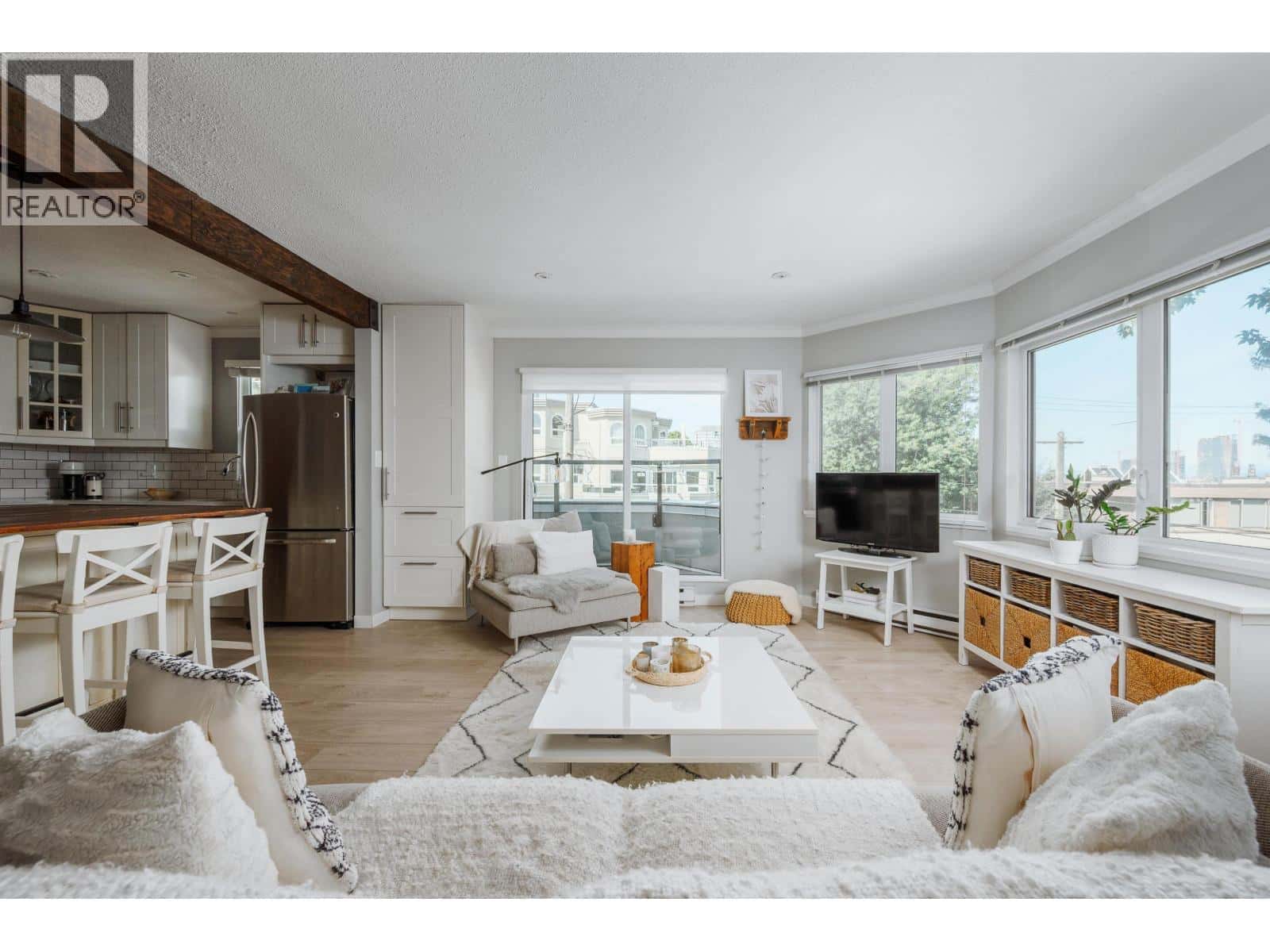 21 1182 W 7TH AVENUE — Vancouver, British Columbia - Photo 5 of 31