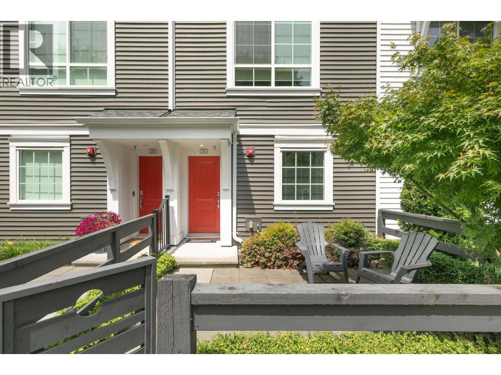 35 19696 HAMMOND ROAD — Pitt Meadows, British Columbia - Main photo