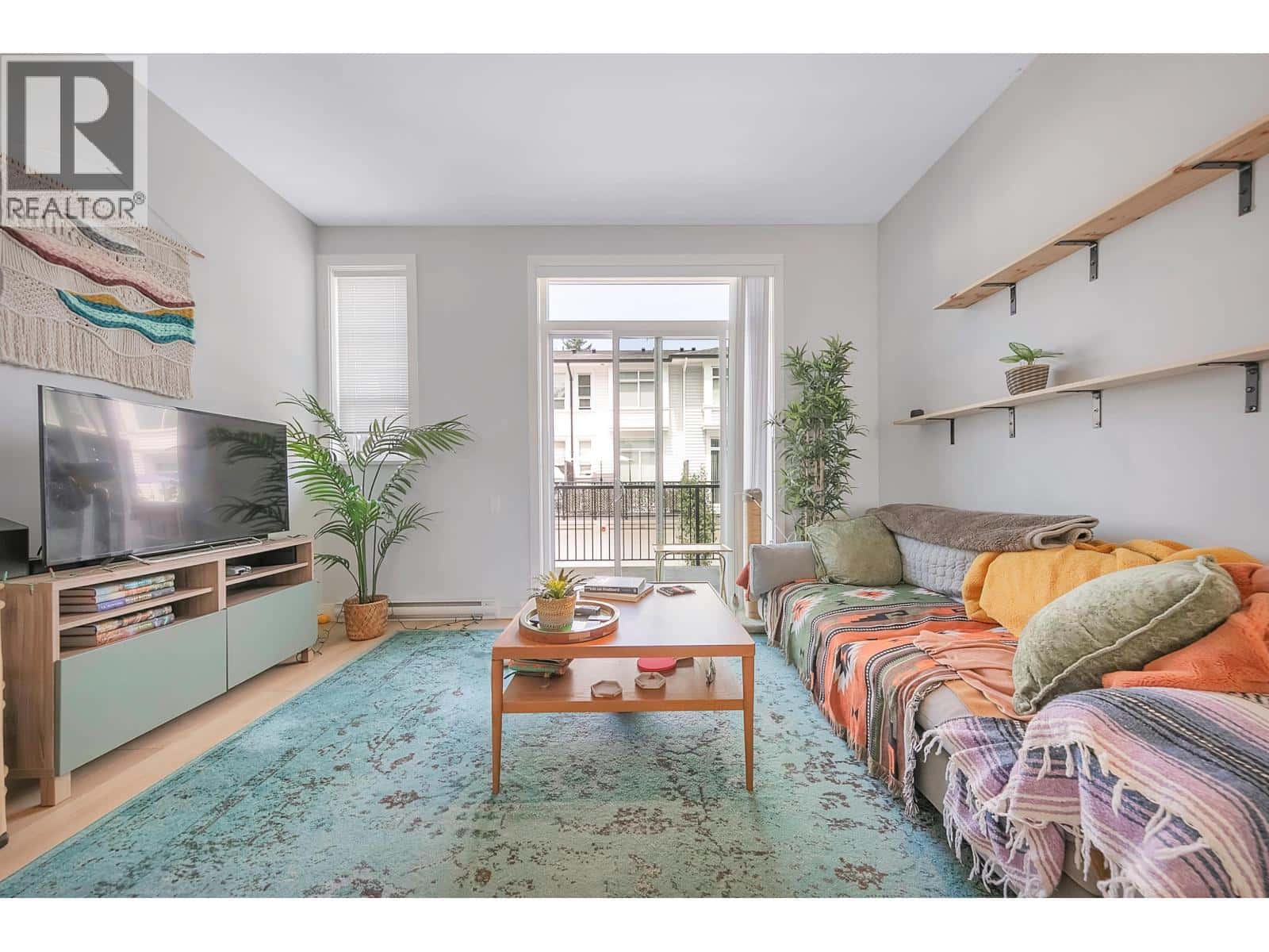 35 19696 HAMMOND ROAD — Pitt Meadows, British Columbia - Photo 2 of 32