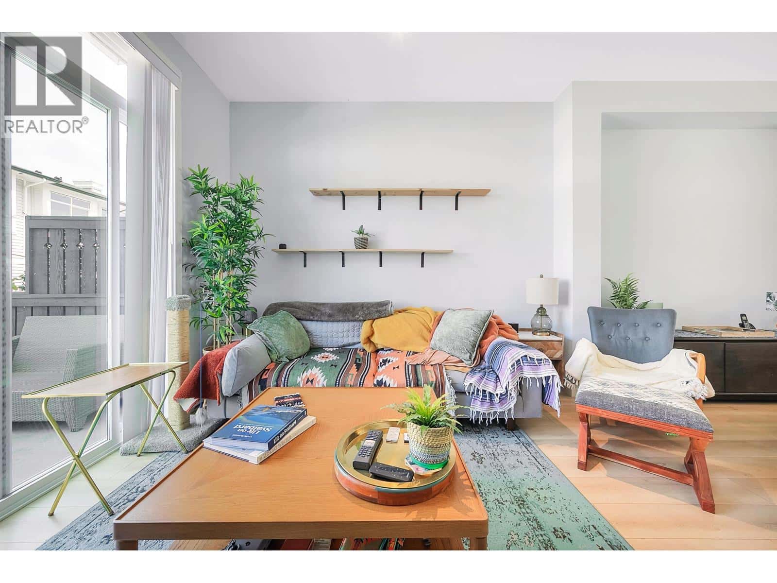 35 19696 HAMMOND ROAD — Pitt Meadows, British Columbia - Photo 3 of 32