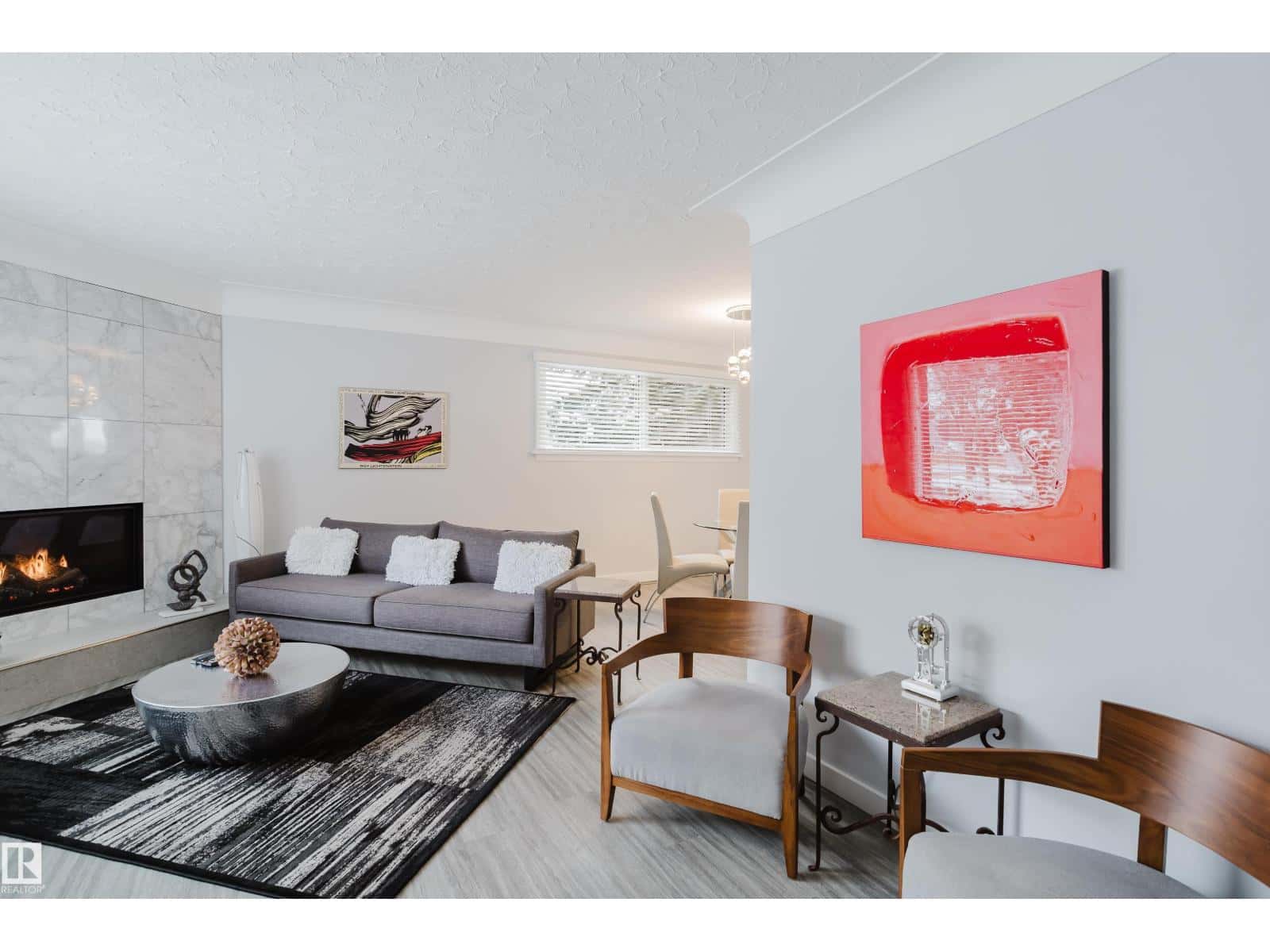 11708 130 ST NW — Edmonton, Alberta - Photo 2 of 49