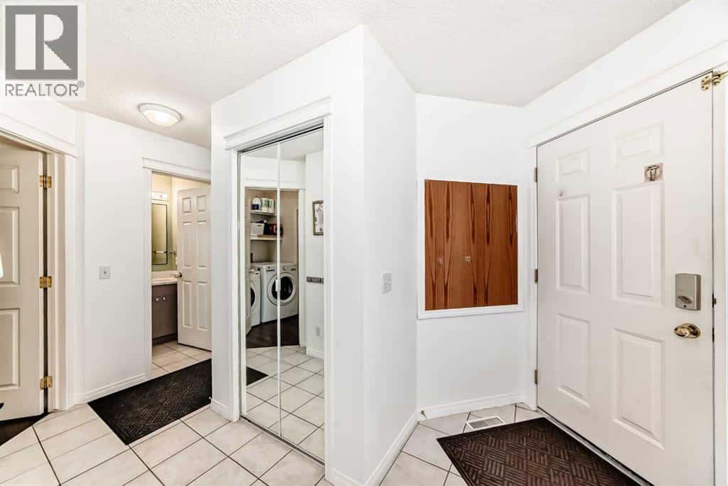 71 Millrise Square SW — Calgary, Alberta - Photo 3 of 35