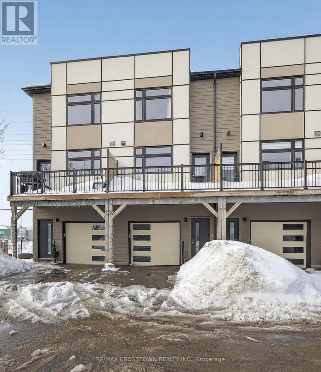 2 - 540 ESSA ROAD — Barrie (Holly), Ontario - Photo 2 of 43