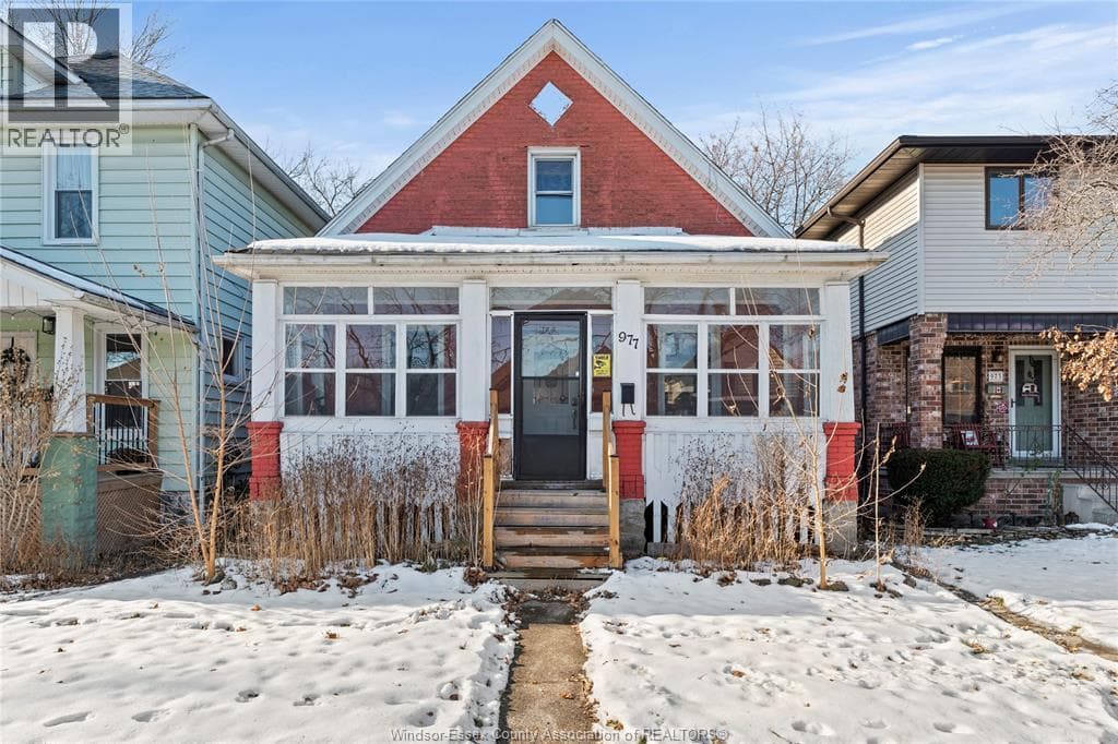 977 Gladstone — Windsor, Ontario - Main photo