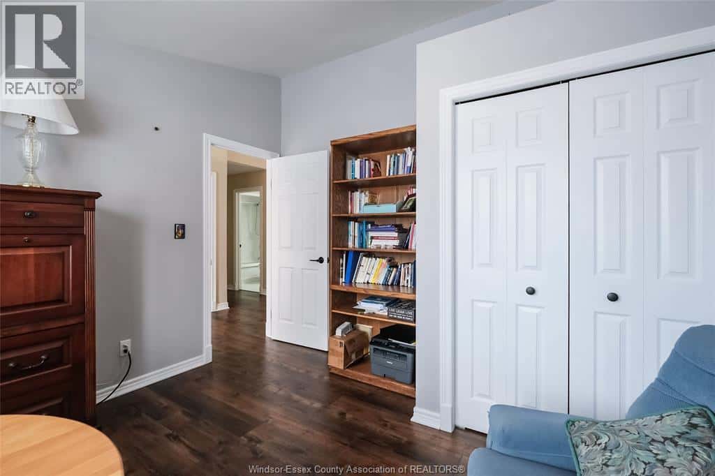 11528 FIRGROVE DRIVE — Windsor, Ontario - Photo 4 of 24