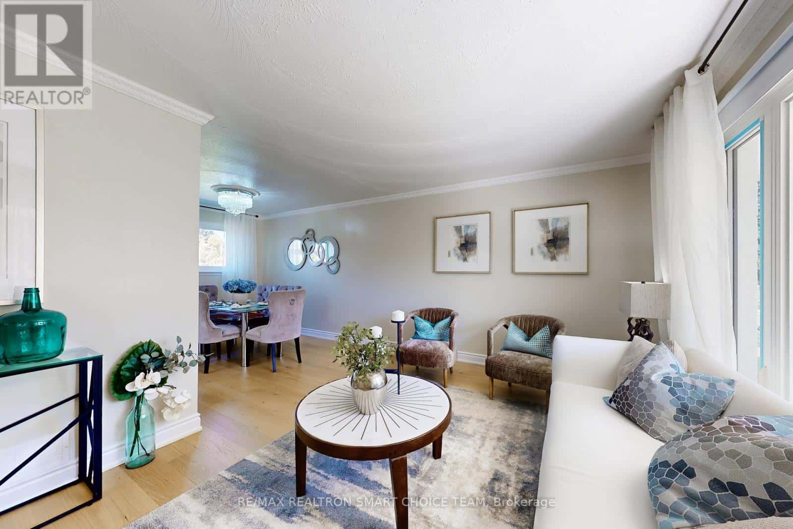 16 FRITH ROAD — Toronto (Glenfield-Jane Heights), Ontario - Photo 4 of 31