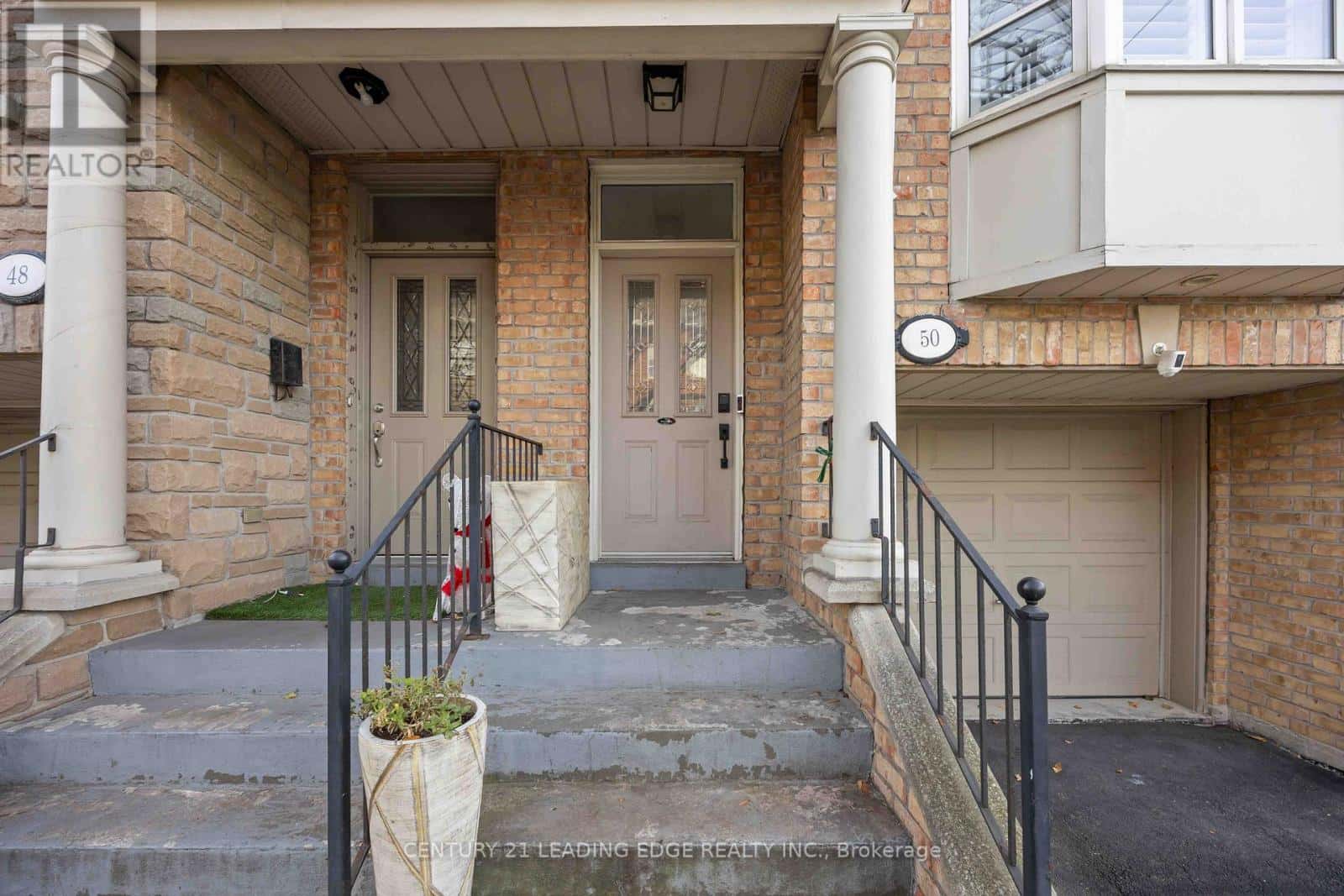 57 - 50 SAN REMO TERRACE — Toronto (Mimico), Ontario - Photo 2 of 50