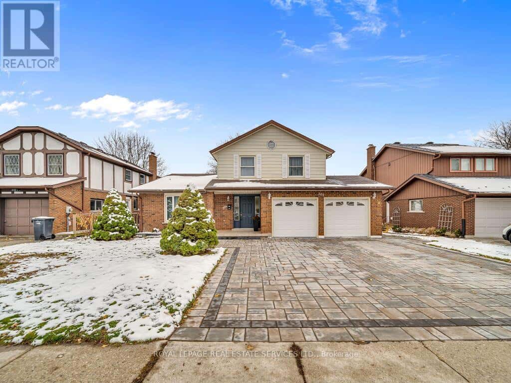 305 IRONWOOD ROAD — Guelph (Kortright West), Ontario - Photo 2 of 45