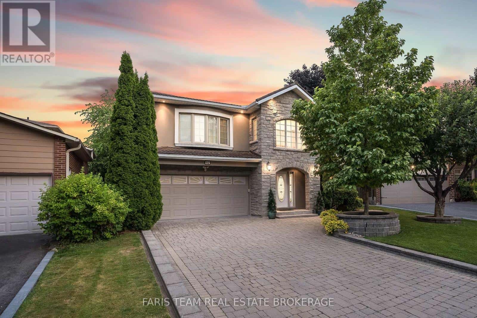 82 DERBY COURT — Newmarket (Bristol-London), Ontario - Photo 2 of 41