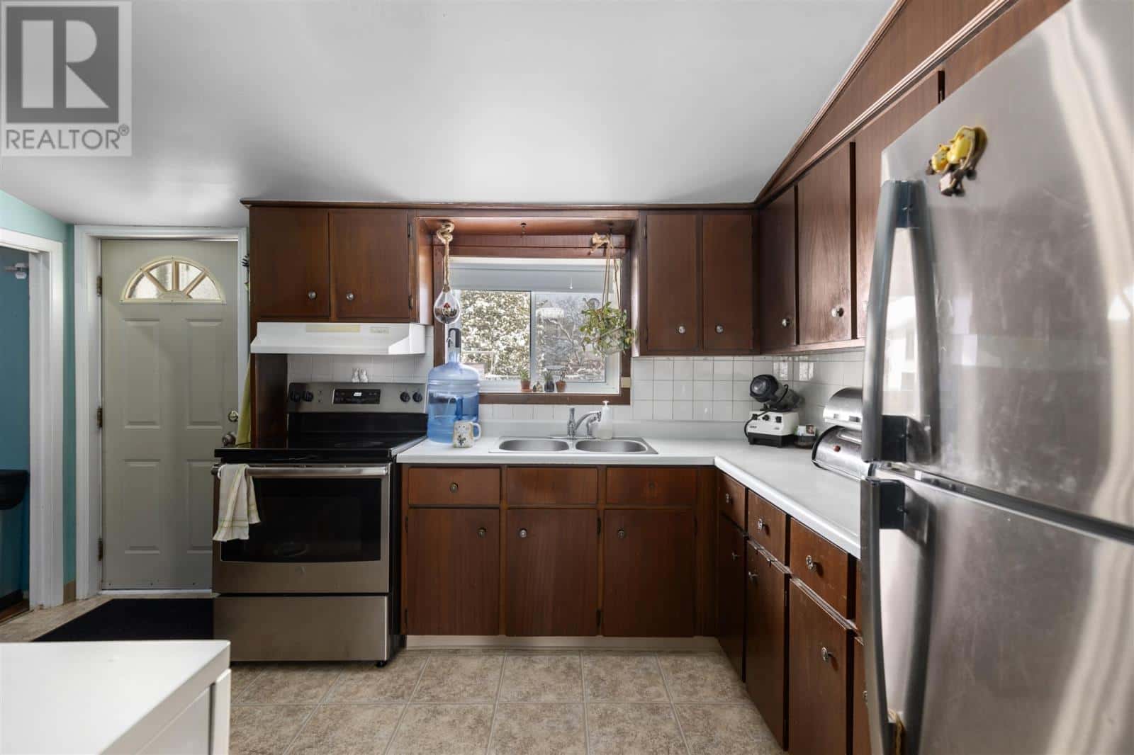 40 Fauquier AVE — Sault Ste. Marie, Ontario - Photo 3 of 14