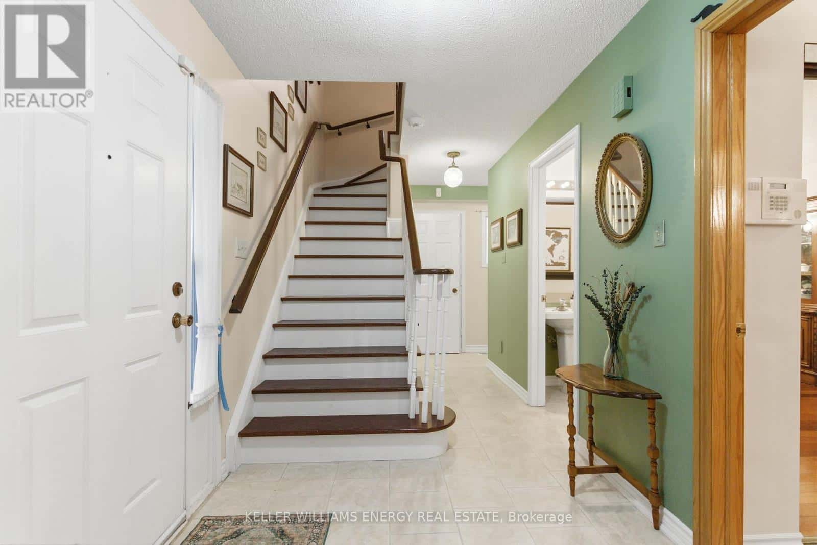 51 RAVENSCROFT ROAD — Ajax (Central West), Ontario - Photo 5 of 40