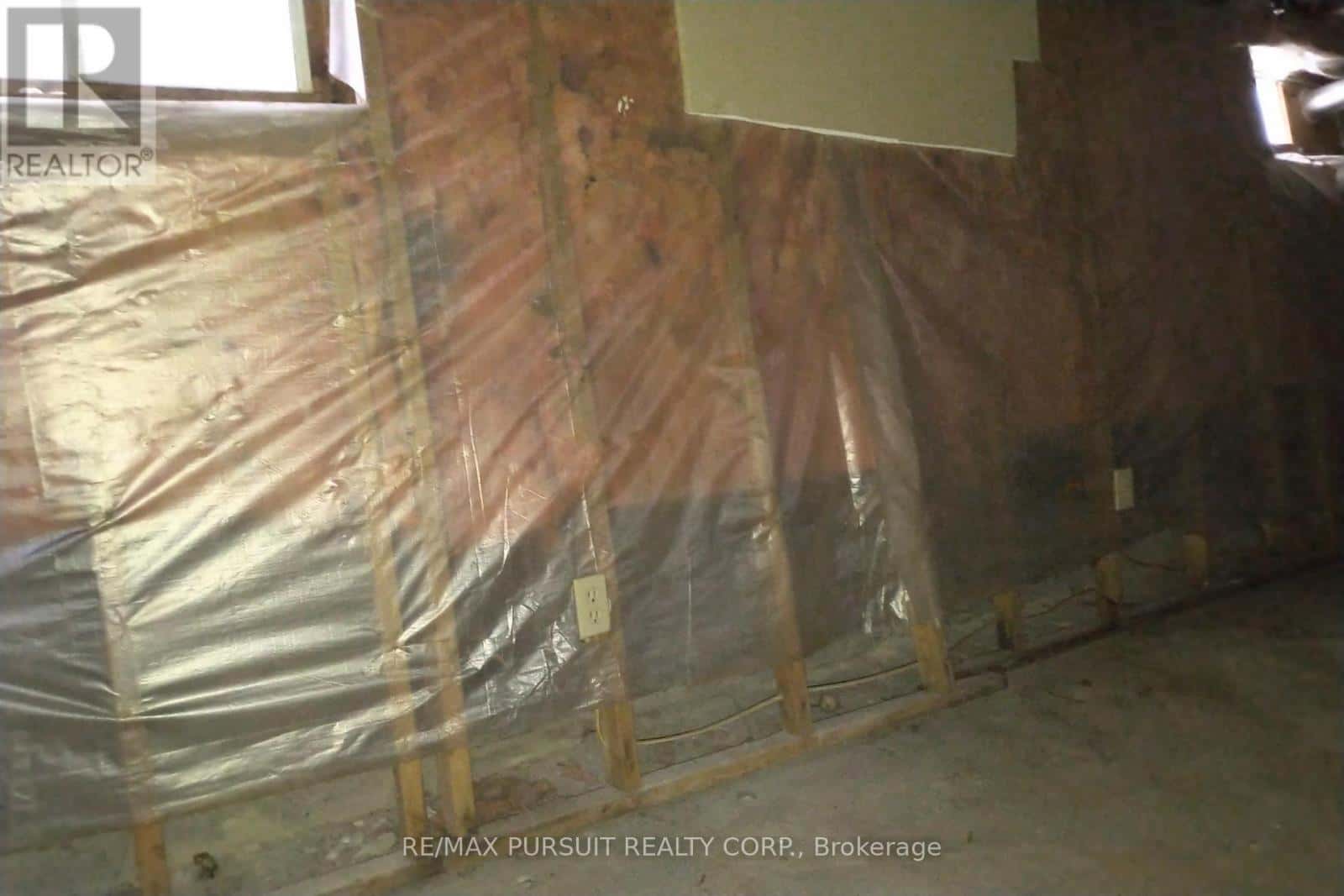 8 QUEEN STREET — Kirkland Lake (KL & Area), Ontario - Photo 5 of 10