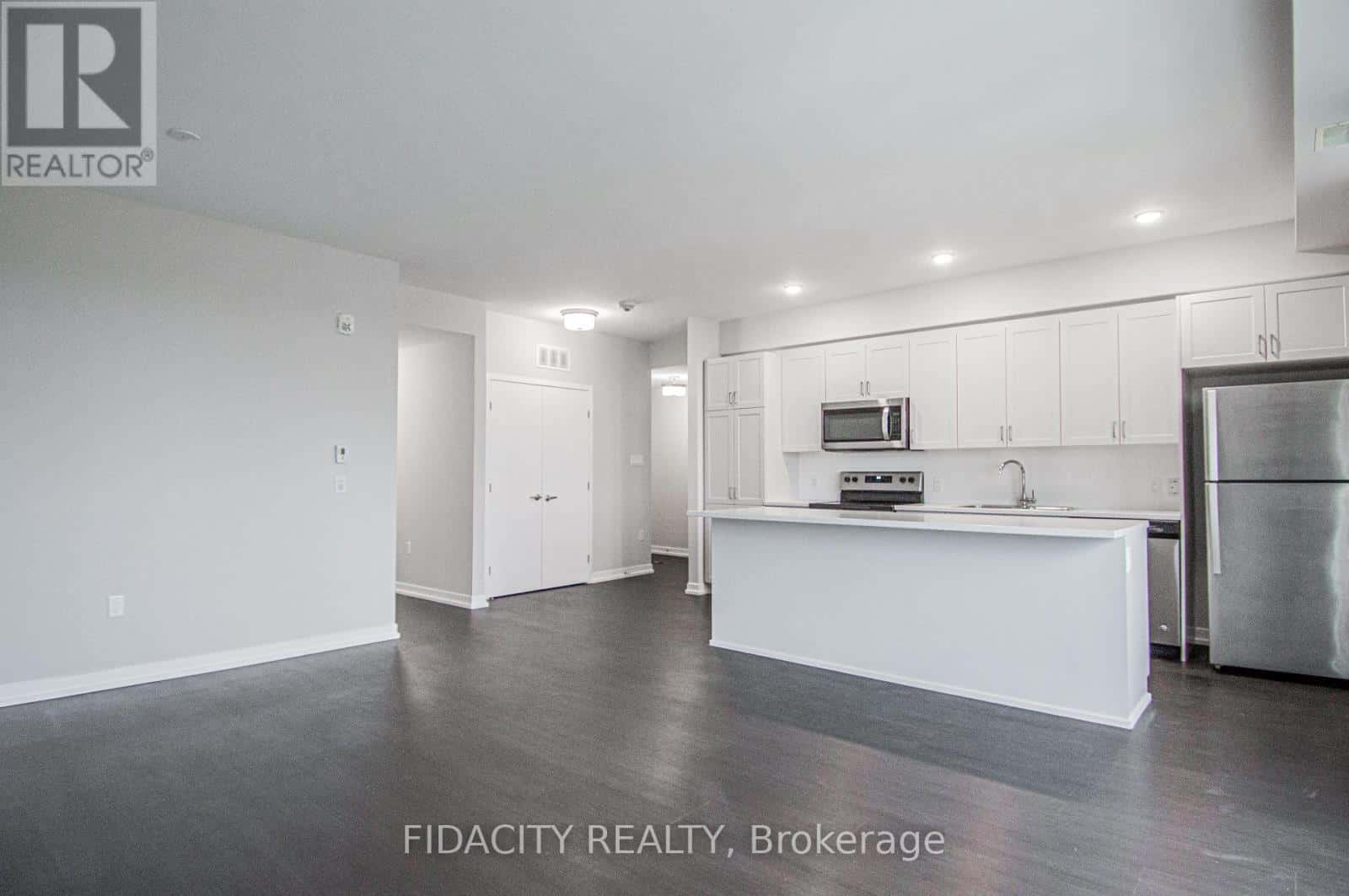 F - 225 CITIPLACE DRIVE — Ottawa, Ontario - Photo 4 of 10