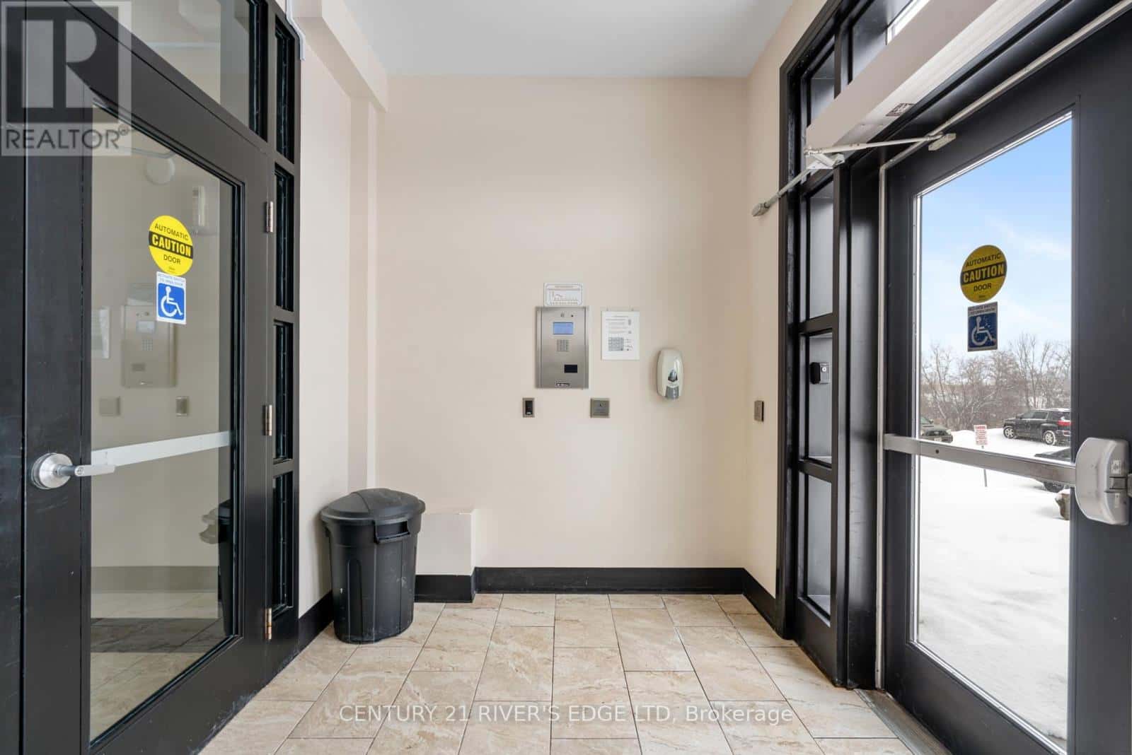 302 - 1109 MILLWOOD AVENUE — Brockville, Ontario - Photo 2 of 35