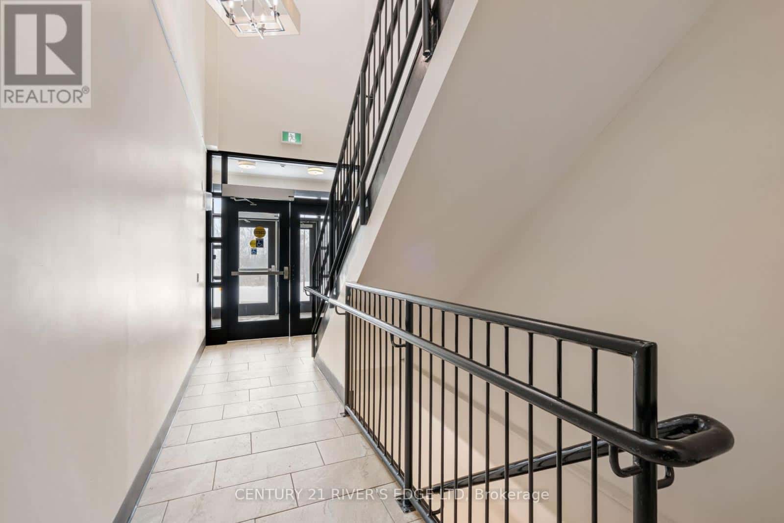 302 - 1109 MILLWOOD AVENUE — Brockville, Ontario - Photo 3 of 35