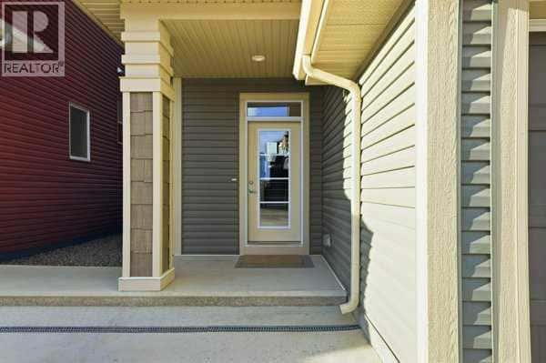 71 Sage Bluff Heights NW — Calgary, Alberta - Photo 3 of 26