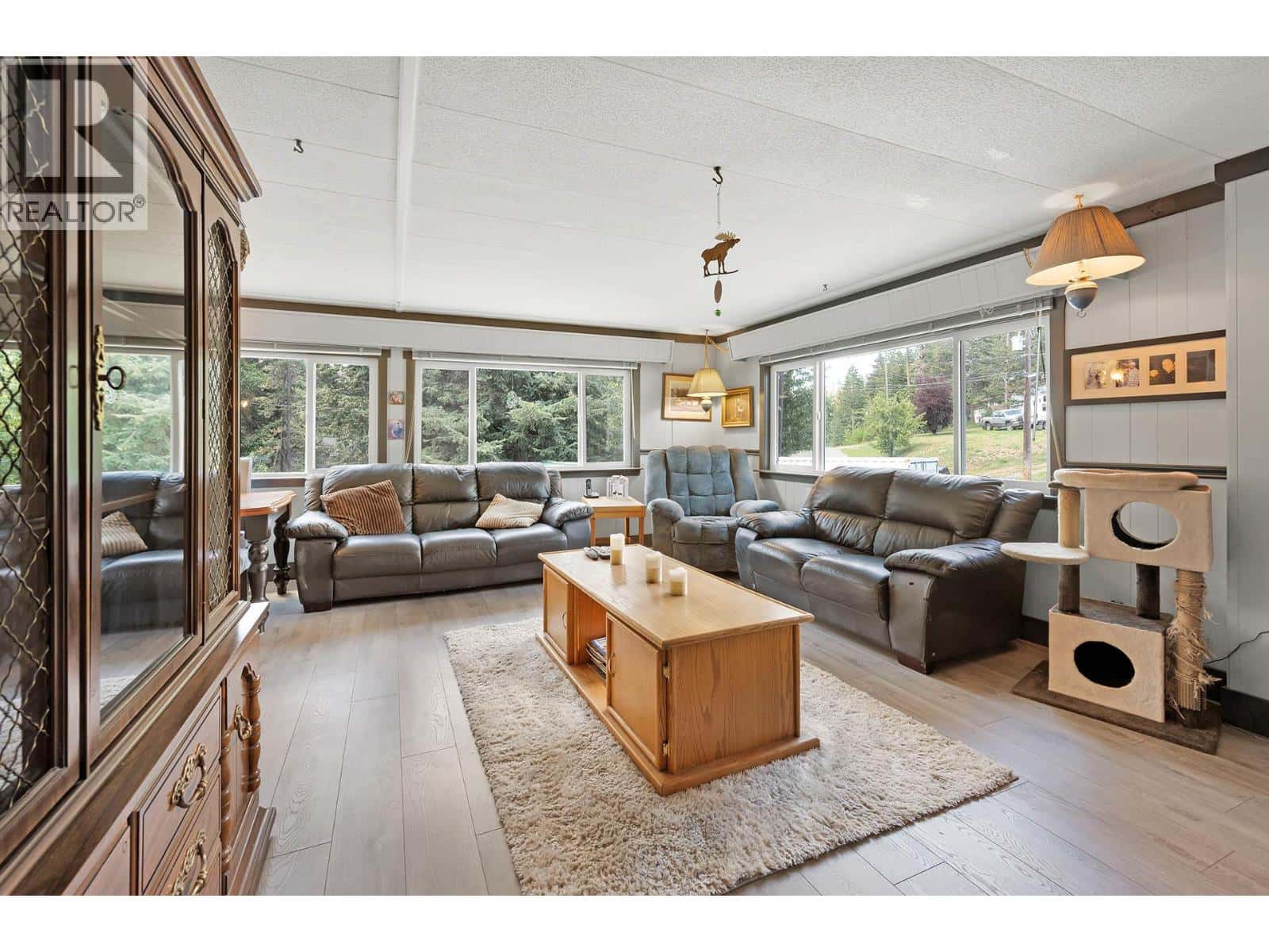 2974 McCREIGHT Road — Kamloops, British Columbia - Photo 3 of 74