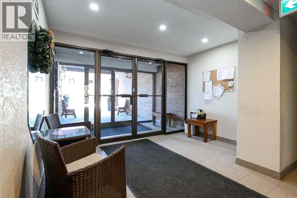 108, 71 Cosgrove Crescent — Red Deer, Alberta - Photo 5 of 33