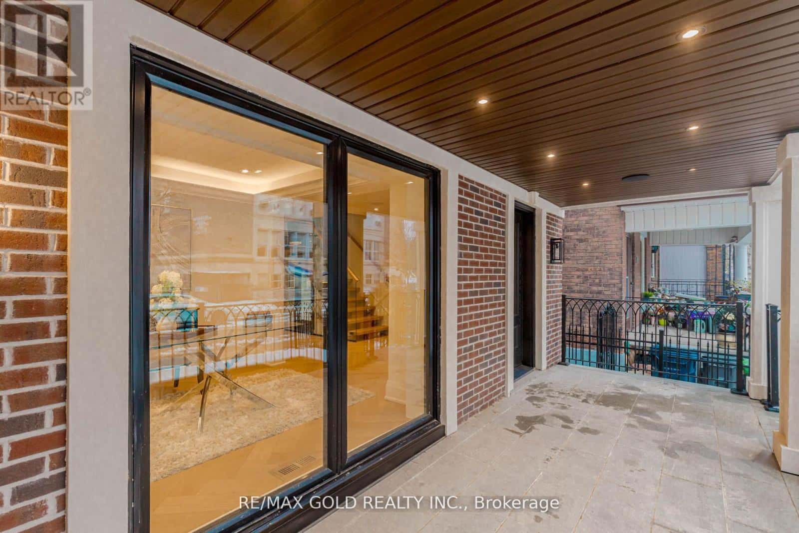 786 EUCLID AVENUE — Toronto (Annex), Ontario - Photo 4 of 50