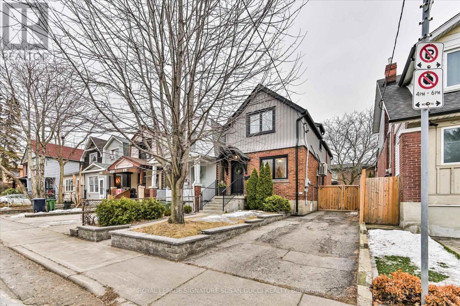 257 LUMSDEN AVENUE — Toronto (Woodbine-Lumsden), Ontario - Main photo