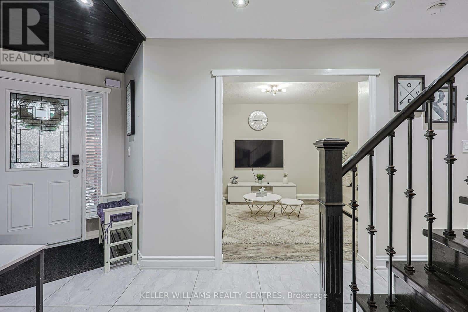 325 MARSHALL CRESCENT — Orangeville, Ontario - Photo 2 of 48