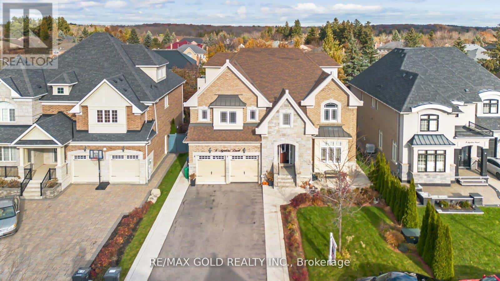 6 AYRSHIRE COURT — Brampton (Snelgrove), Ontario - Photo 3 of 45