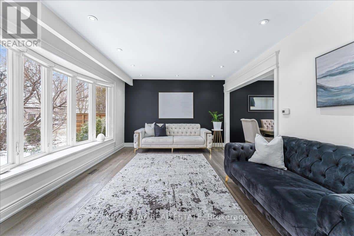 2594 BROMSGROVE ROAD — Mississauga (Clarkson), Ontario - Photo 3 of 28