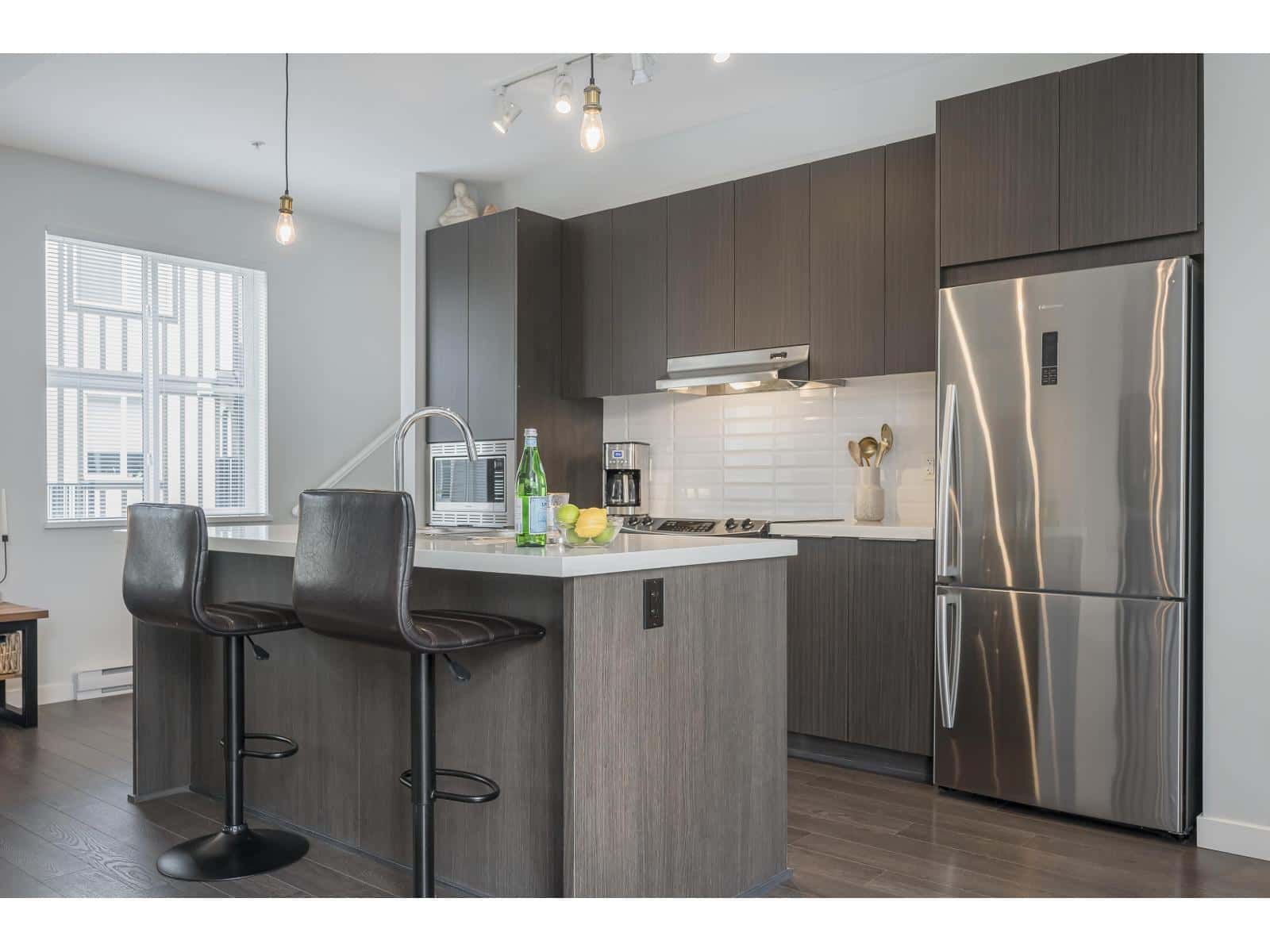 37 8050 204 STREET — Langley, British Columbia - Photo 4 of 39