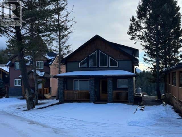 4868 RIVERVIEW Drive Unit# 40 — Edgewater, British Columbia - Photo 5 of 67