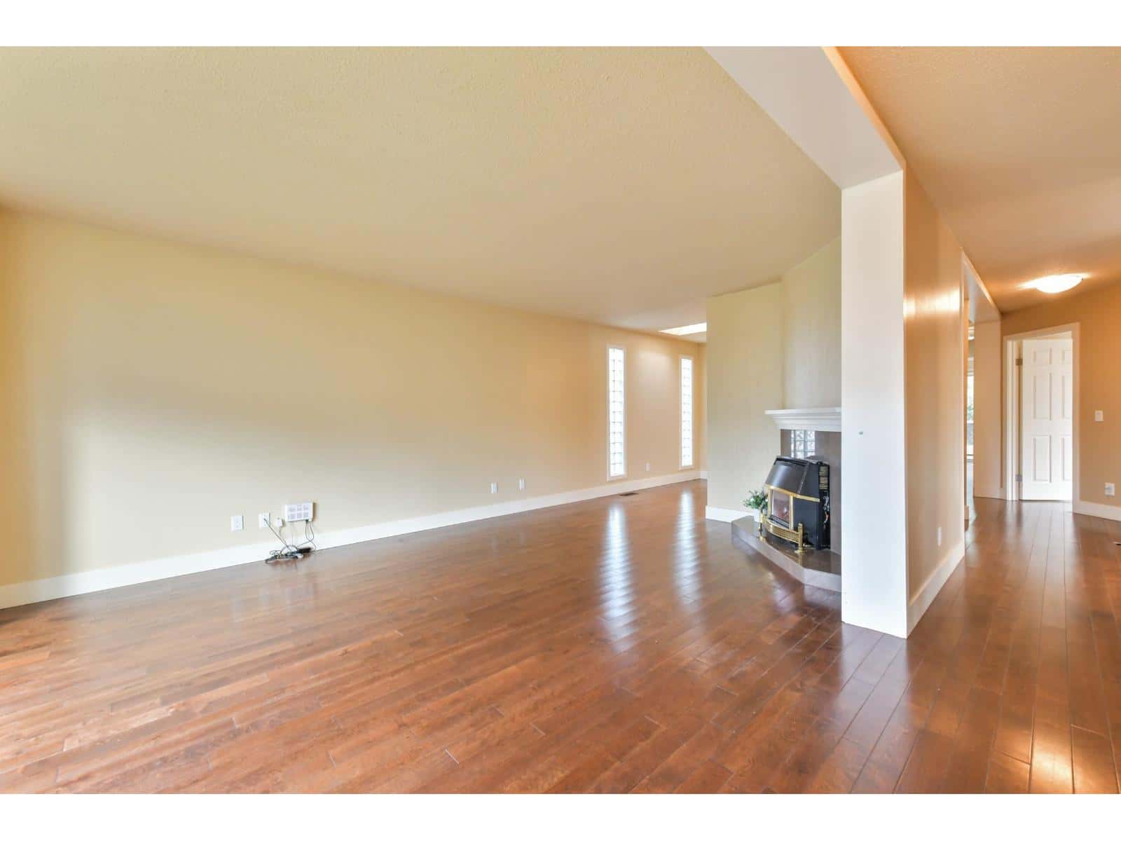 17 2345 CRANLEY DRIVE — Surrey, British Columbia - Photo 4 of 24