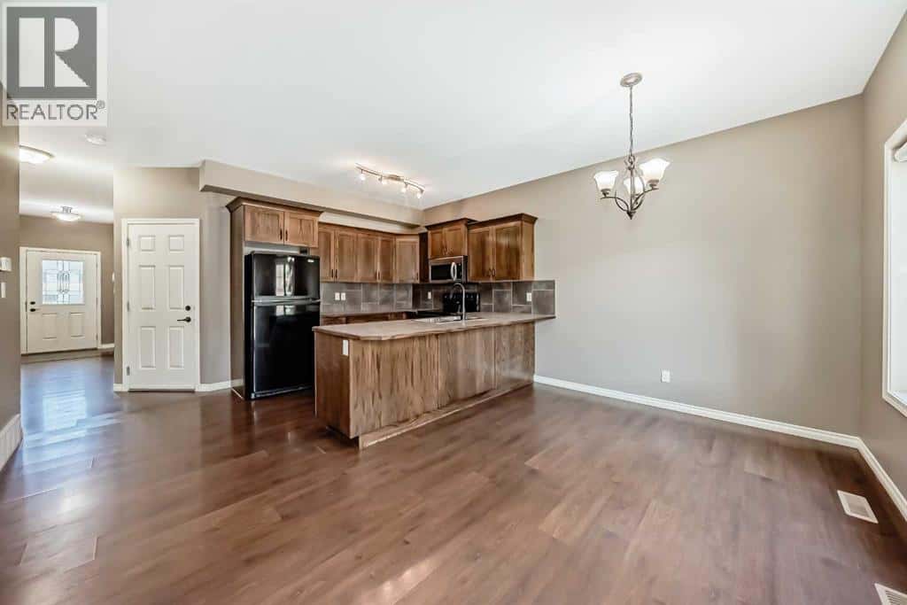 9, 4603 Ryders Ridge Boulevard — Sylvan Lake, Alberta - Photo 3 of 45