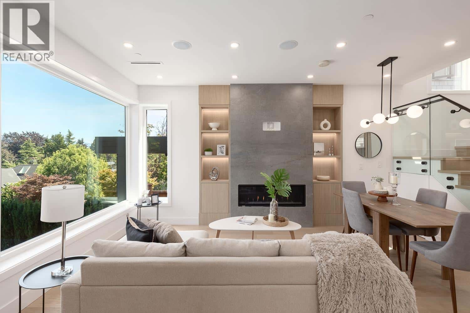 1 3536 W 14TH AVENUE — Vancouver, British Columbia - Photo 4 of 21