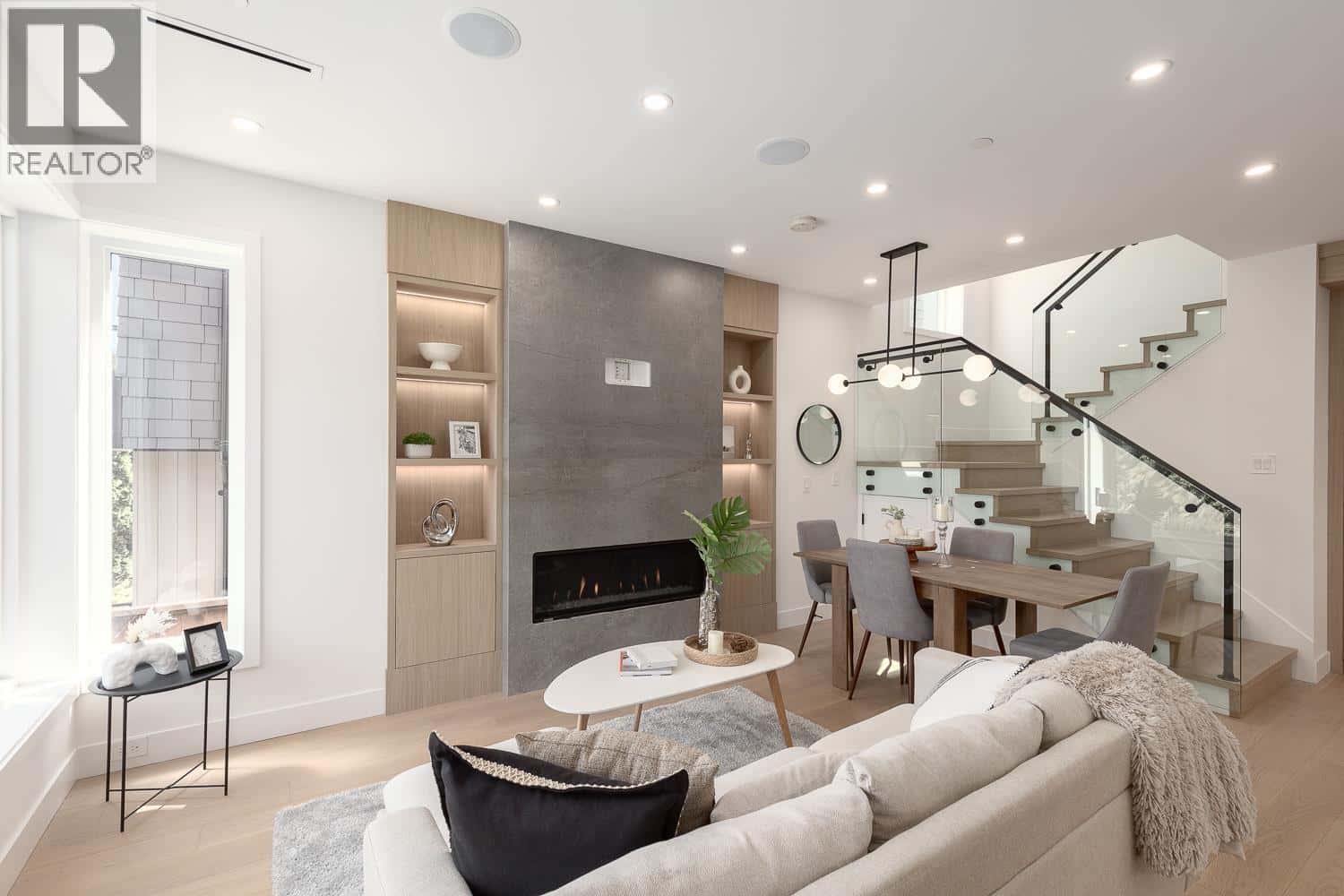 1 3536 W 14TH AVENUE — Vancouver, British Columbia - Photo 5 of 21