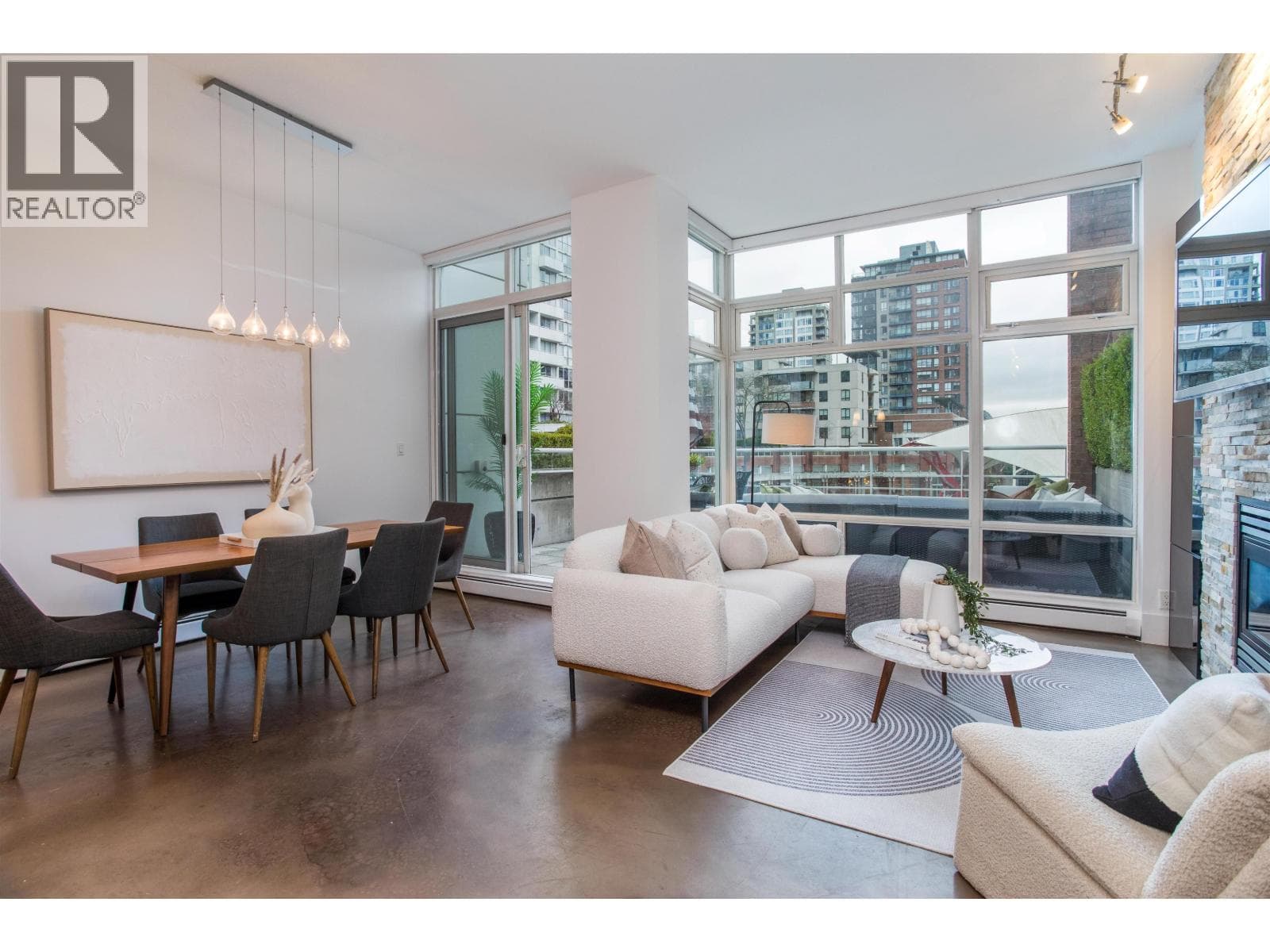 THA 1199 MARINASIDE CRESCENT — Vancouver, British Columbia - Main photo